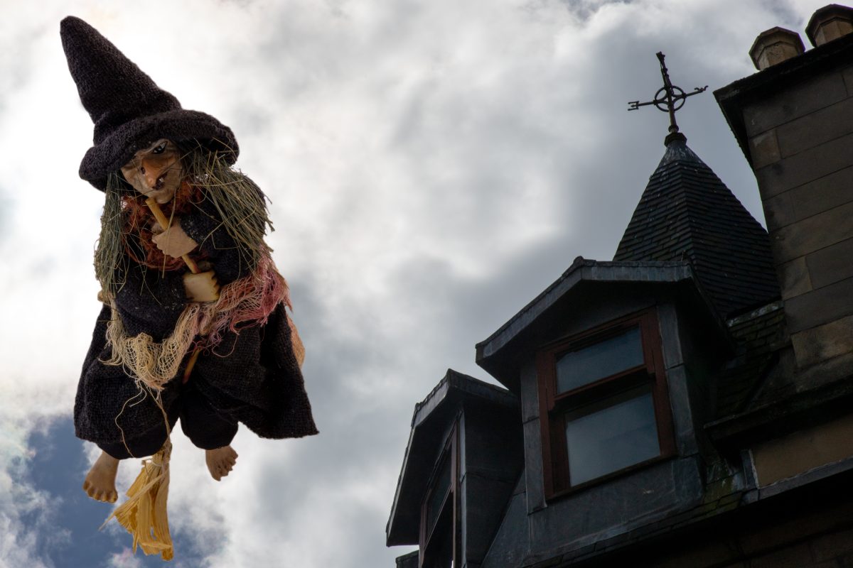 Neighbors Feud Over Frontyard Horror Shows as Halloween Keeps Getting Scarier